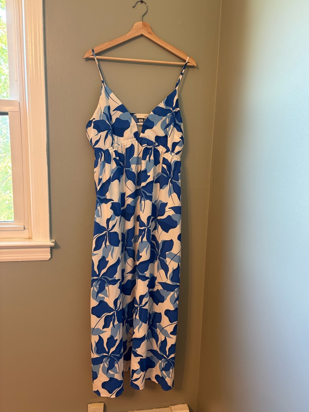 Women floral maxi dress size large